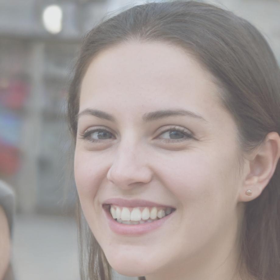 Portrait de Marie-Claude, participante satisfaite de notre programme de budgétisation flexible